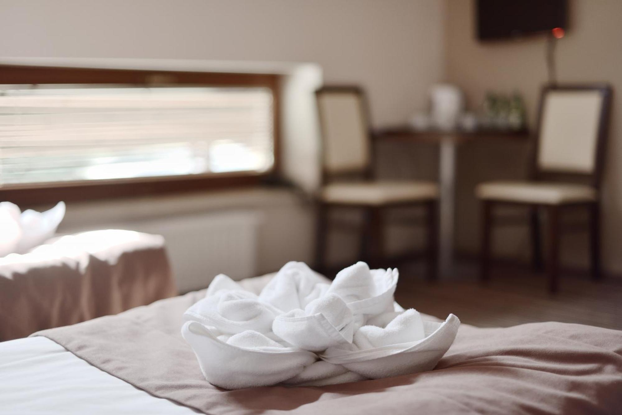 Hotel Aviator Kielce "Business Hotel Medical & Spa" Экстерьер фото